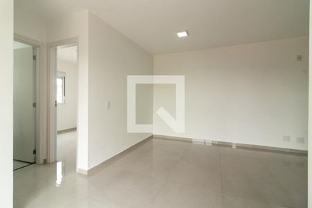 Sala de apartamento para alugar com 2 quartos, 53m² em Jardim Recanto Suave, Cotia