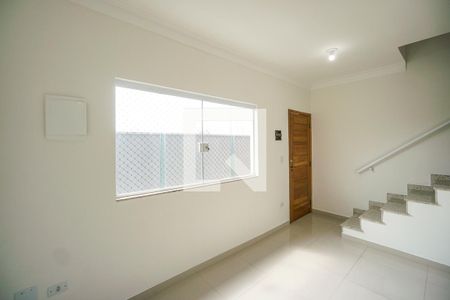 Sala de casa de condomínio para alugar com 2 quartos, 60m² em Penha de França, São Paulo