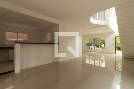 Sala de casa para alugar com 3 quartos, 220m² em Jardim São Vicente, Cotia