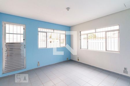 Casa para alugar com 1 quarto, 27m² em Água Rasa, São Paulo