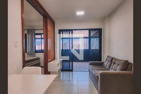 Sala de apartamento para alugar com 1 quarto, 52m² em Caminho das Árvores, Salvador