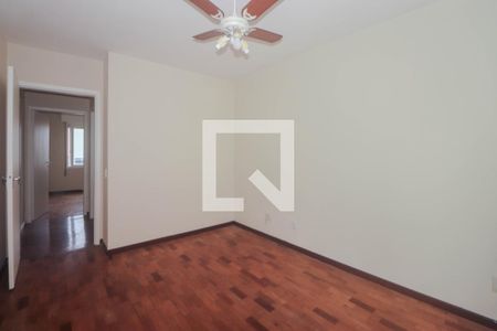 Quarto 1 de apartamento para alugar com 2 quartos, 64m² em Petrópolis, Porto Alegre