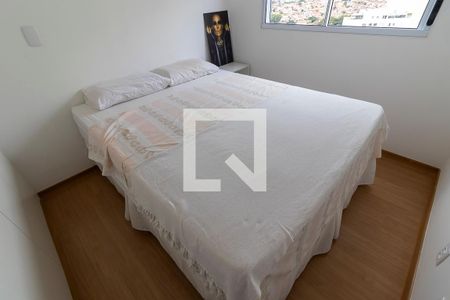 Quarto da suíte de apartamento para alugar com 2 quartos, 70m² em Jardim Nova Europa, Campinas