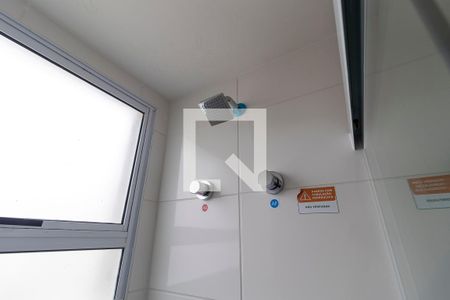 Banheiro da suíte de apartamento para alugar com 2 quartos, 70m² em Jardim Nova Europa, Campinas