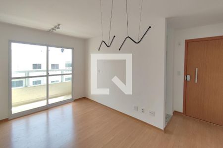 Sala de apartamento para alugar com 2 quartos, 70m² em Jardim Nova Europa, Campinas