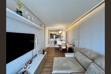 Sala de apartamento para alugar com 2 quartos, 66m² em Campo Belo, São Paulo