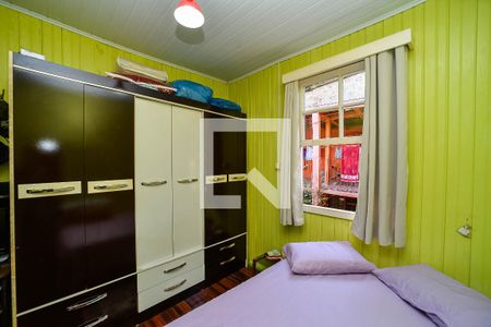 Quarto 2 de casa à venda com 2 quartos, 57m² em Vila Jardim, Porto Alegre