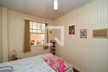 Quarto 1 de casa à venda com 2 quartos, 57m² em Vila Jardim, Porto Alegre