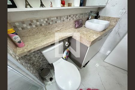 Banheiro da Suíte 1 de apartamento à venda com 3 quartos, 100m² em Barra Funda, São Paulo