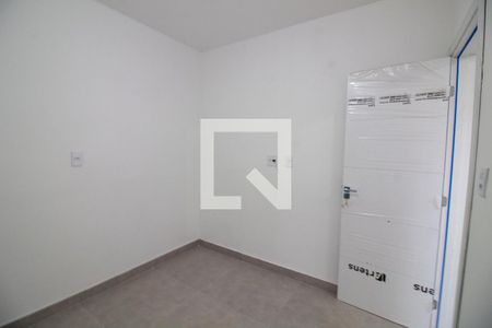 Quarto 1 de apartamento para alugar com 2 quartos, 40m² em Jardim Alfredo, São Paulo