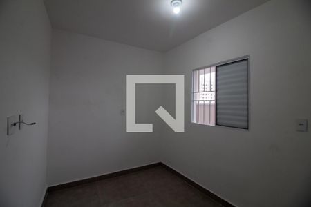 Quarto 2 de apartamento para alugar com 2 quartos, 40m² em Jardim Alfredo, São Paulo