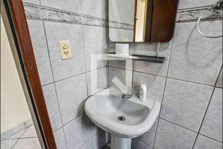 Banheiro 2 de casa à venda com 3 quartos, 142m² em Parque Oratório, Santo André