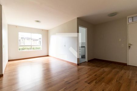 Sala de apartamento à venda com 2 quartos, 75m² em Jardim Santa Emilia, São Paulo