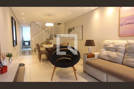 Sala de casa de condomínio à venda com 3 quartos, 160m² em Vila Ema, São Paulo