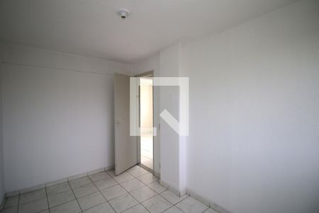 Quarto 1 de apartamento para alugar com 2 quartos, 60m² em Cordovil, Rio de Janeiro