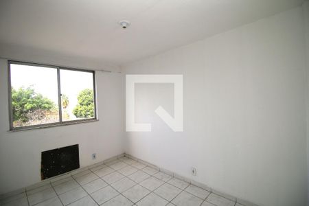 Quarto 1 de apartamento para alugar com 2 quartos, 60m² em Cordovil, Rio de Janeiro