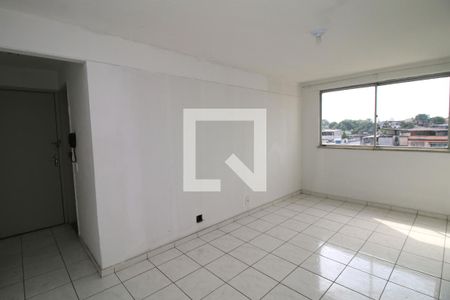 Sala de apartamento para alugar com 2 quartos, 60m² em Cordovil, Rio de Janeiro