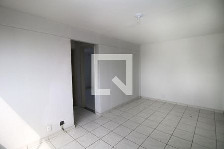 Sala de apartamento para alugar com 2 quartos, 60m² em Cordovil, Rio de Janeiro