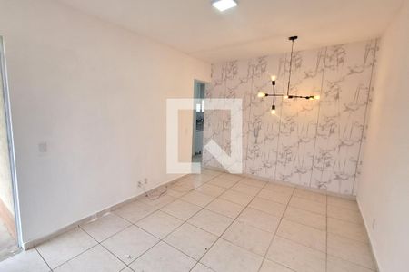 Sala de casa para alugar com 2 quartos, 160m² em Vila Santa Cruz, Duque de Caxias