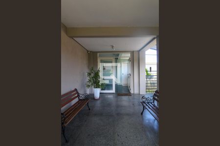 Hall de entrada de apartamento à venda com 2 quartos, 61m² em Nonoai, Porto Alegre