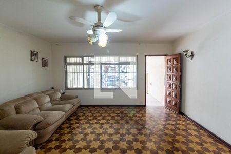 Sala de casa para alugar com 4 quartos, 146m² em Vila Salete, São Paulo