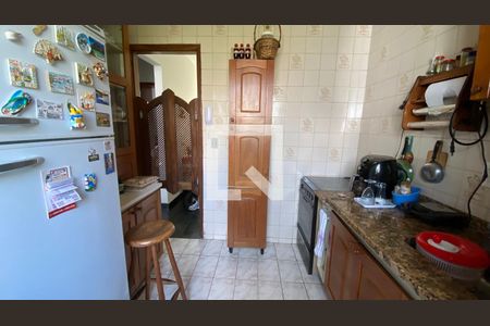 Cozinha de apartamento à venda com 2 quartos, 64m² em Estoril, Belo Horizonte