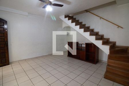 Sala de casa à venda com 3 quartos, 120m² em Jardim das Vertentes, São Paulo