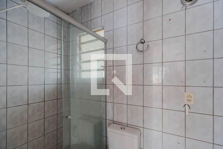 Banheiro de casa de condomínio à venda com 3 quartos, 72m² em Vila Nova, Porto Alegre