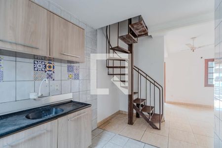 Sala/Cozinha de casa de condomínio à venda com 3 quartos, 72m² em Vila Nova, Porto Alegre