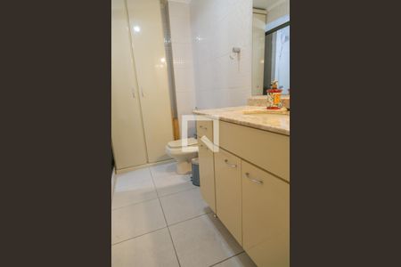 Banheiro de apartamento à venda com 3 quartos, 127m² em Centro Histórico, Porto Alegre