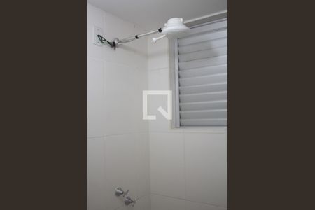 Banheiro de apartamento para alugar com 1 quarto, 52m² em Jardim Realce, Suzano