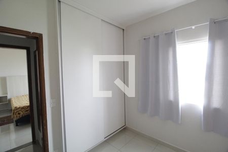 Quarto 1 de apartamento para alugar com 2 quartos, 60m² em Cazeca, Uberlândia