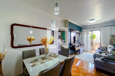 Sala de apartamento à venda com 3 quartos, 75m² em Vila Bertioga, São Paulo