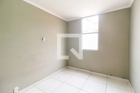 Quarto 1 de apartamento para alugar com 3 quartos, 57m² em Conjunto Residencial José Bonifácio, São Paulo