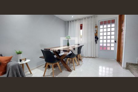 Sala de casa à venda com 2 quartos, 94m² em Vila Metalúrgica, Santo André