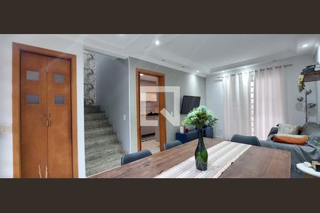 Sala de casa à venda com 2 quartos, 94m² em Vila Metalúrgica, Santo André