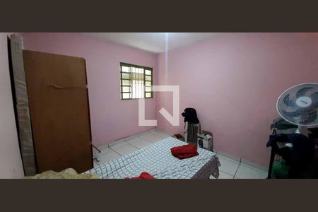 Quarto de casa para alugar com 1 quarto, 30m² em São Pedro, Osasco