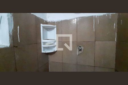 Banheiro de casa para alugar com 1 quarto, 30m² em São Pedro, Osasco