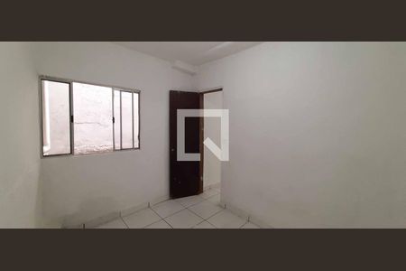 Quarto 1 de casa para alugar com 2 quartos, 30m² em São Pedro, Osasco