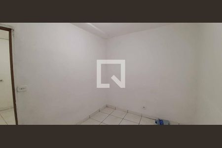 Quarto 1 de casa para alugar com 2 quartos, 30m² em São Pedro, Osasco