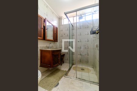 Banheiro de apartamento para alugar com 1 quarto, 49m² em Higienópolis, São Paulo