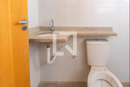 Banheiro Social de apartamento à venda com 2 quartos, 54m² em Silveira, Santo André