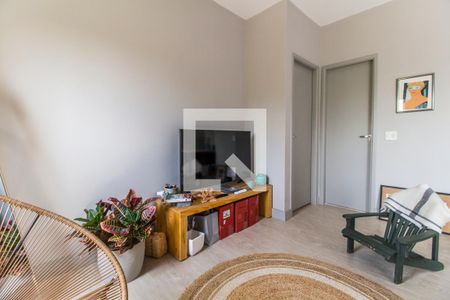 Sala de TV de apartamento à venda com 1 quarto, 54m² em Jardim Tupanci, Barueri