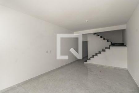 Sala de casa à venda com 3 quartos, 120m² em Burgo Paulista, São Paulo