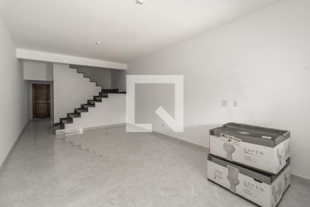 Sala de casa à venda com 3 quartos, 120m² em Burgo Paulista, São Paulo