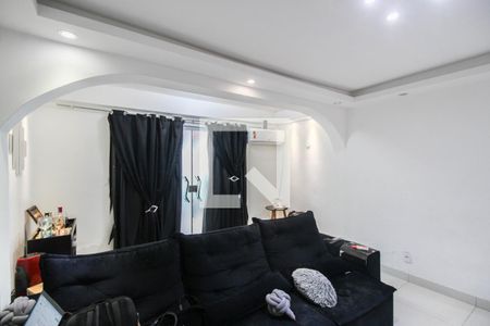 Sala de casa para alugar com 3 quartos, 100m² em Parque Residencial Guadalajara, Nova Iguaçu