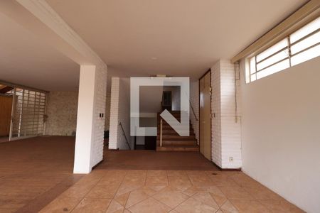 Sala 1 de casa para alugar com 5 quartos, 318m² em Jardim Sumare, Ribeirão Preto