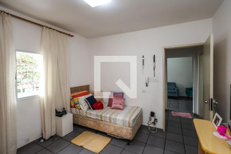 Quarto  de apartamento à venda com 1 quarto, 64m² em Vila Santo Estefano, São Paulo