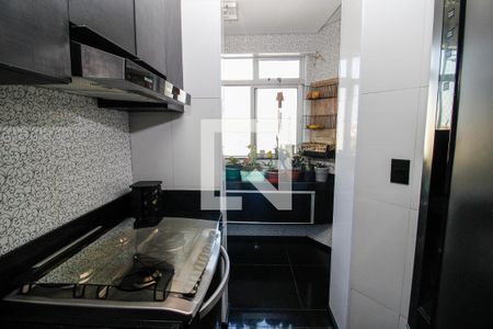 Cozinha  de apartamento à venda com 3 quartos, 90m² em Santa Efigênia, Belo Horizonte