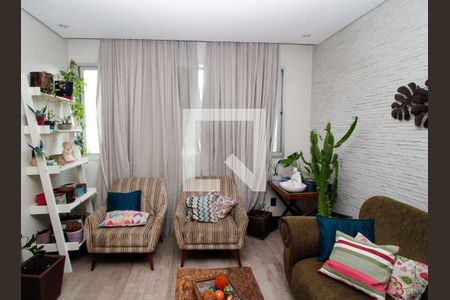 Sala de apartamento à venda com 3 quartos, 90m² em Santa Efigênia, Belo Horizonte